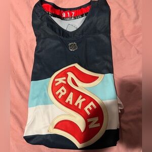 Kraken Hockey Jersey McCann Large Brand New With Tags